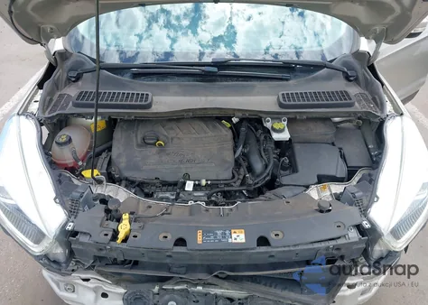 2017 Ford Escape Titanium z USA, uszkodzony, nr VIN 1FMCU0JD7HUD84006